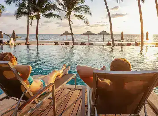 豪华度假村游泳池